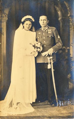 Esküvői kép 1943-ból Esküvői kép 1943-ból
